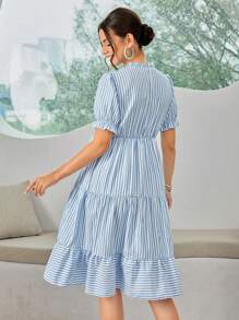 SHEIN Summer Maternity Elegant Dress With Bubble Sleeves & Tie Front Detail - Blue and White - View 2