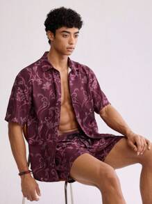 Forever 21 Chemise à manches courtes pour homme et short en imprimé de palais européen en ensemble deux pièces - Rouge foncé - Voir 1