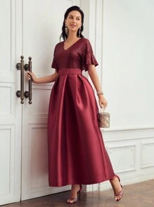 MOTF PREMIUM V-NECK CONTRAST SEQUIN FLARE SLEEVE BUCKLE BELTED DRESS