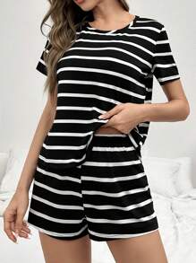 Black And White Striped Women Summer Sleepwear Set Pajama Set With Short Sleeve T-Shirt And Shorts