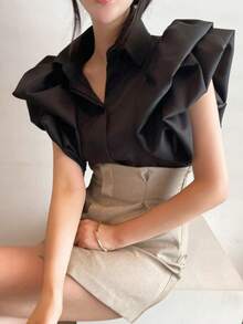 Camisa unicolor con botón delantero exagerado de manga - Negro - Ver 4