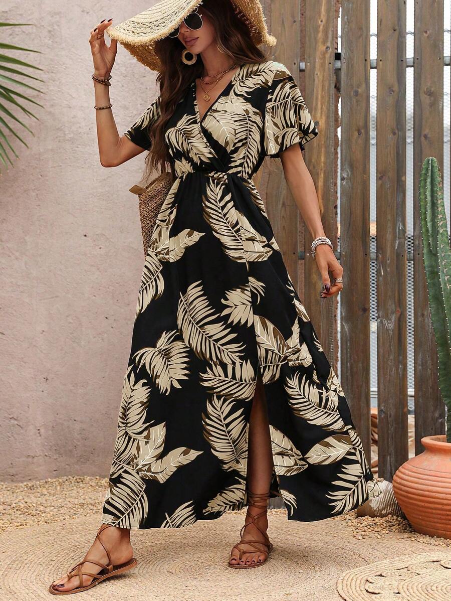 Breezaya 女士度假风格短袖 V 领连衣裙，带树叶印花，超长女士服装 - 黑色 - 查看 1