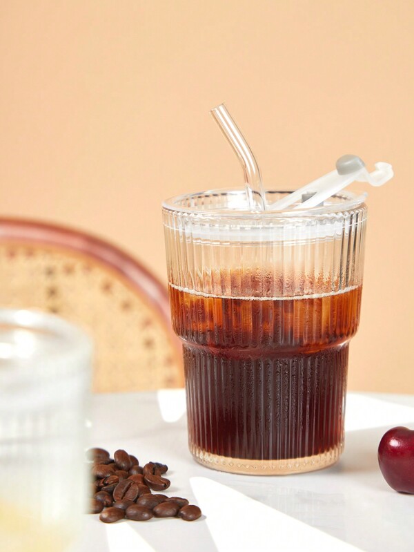 SHEIN 1pc Vertical Striped Glass Cup With Lid, Transparent Glass Cup With Straw, Suitable For Various Beverages Of Coffee And Milk, Highly Attractive , For Home And Office Use, Coffee Mug Christmas For Holiday Gift Giving