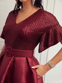 MOTF PREMIUM V-NECK CONTRAST SEQUIN FLARE SLEEVE BUCKLE BELTED DRESS