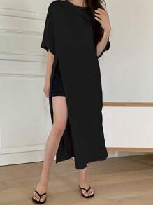 DAZY Women's Solid Color Short Sleeve Long Split Tee With Letter Print Patch Summer