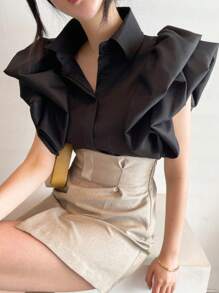 Camisa unicolor con botón delantero exagerado de manga - Negro - Ver 1