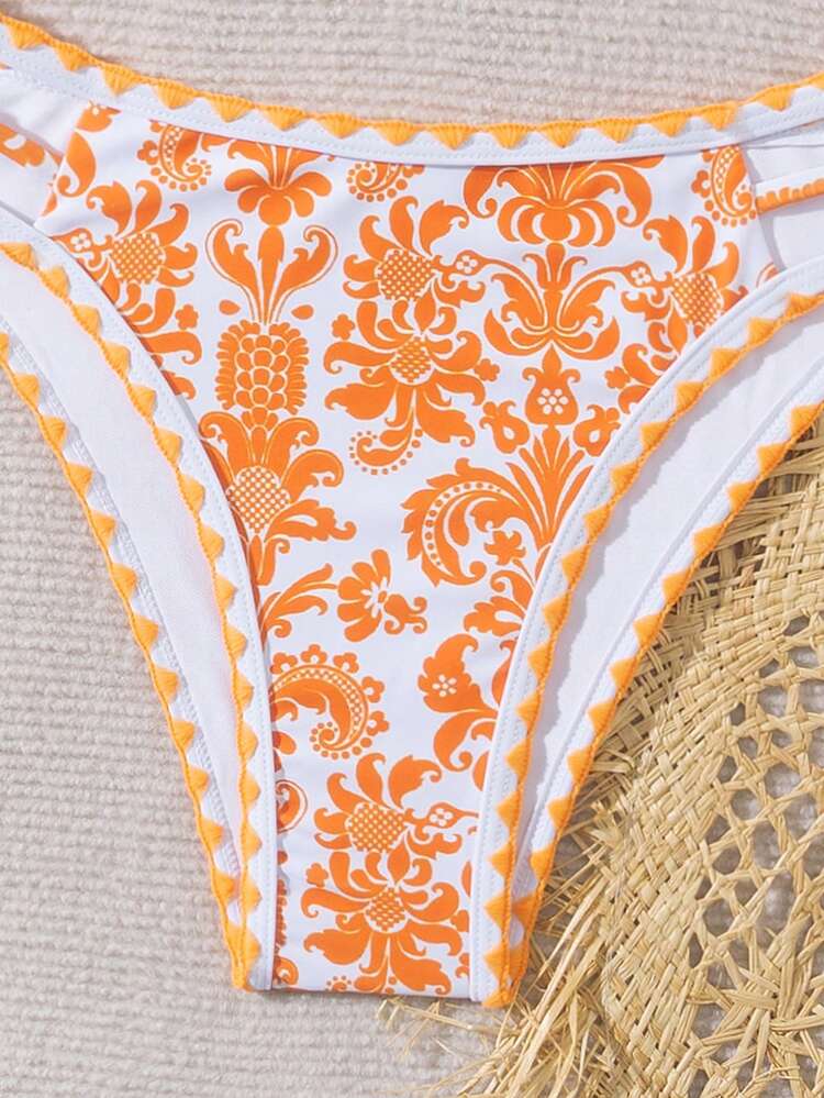 Women Fashionable Summer Holiday Beach Bikini Set With Random Printed Bikini Set