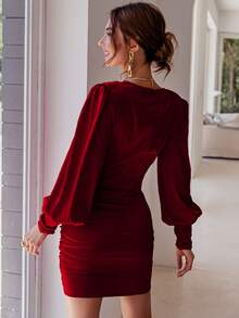 Glamaker Váy bodycon cổ chữ V sâu gợi cảm với tay áo xoắn và đèn lồng - Màu Đỏ Sâu - Xem 2