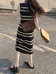 Women's Stripe Print Simple Everyday Sleeveless Dress - Black - View 2