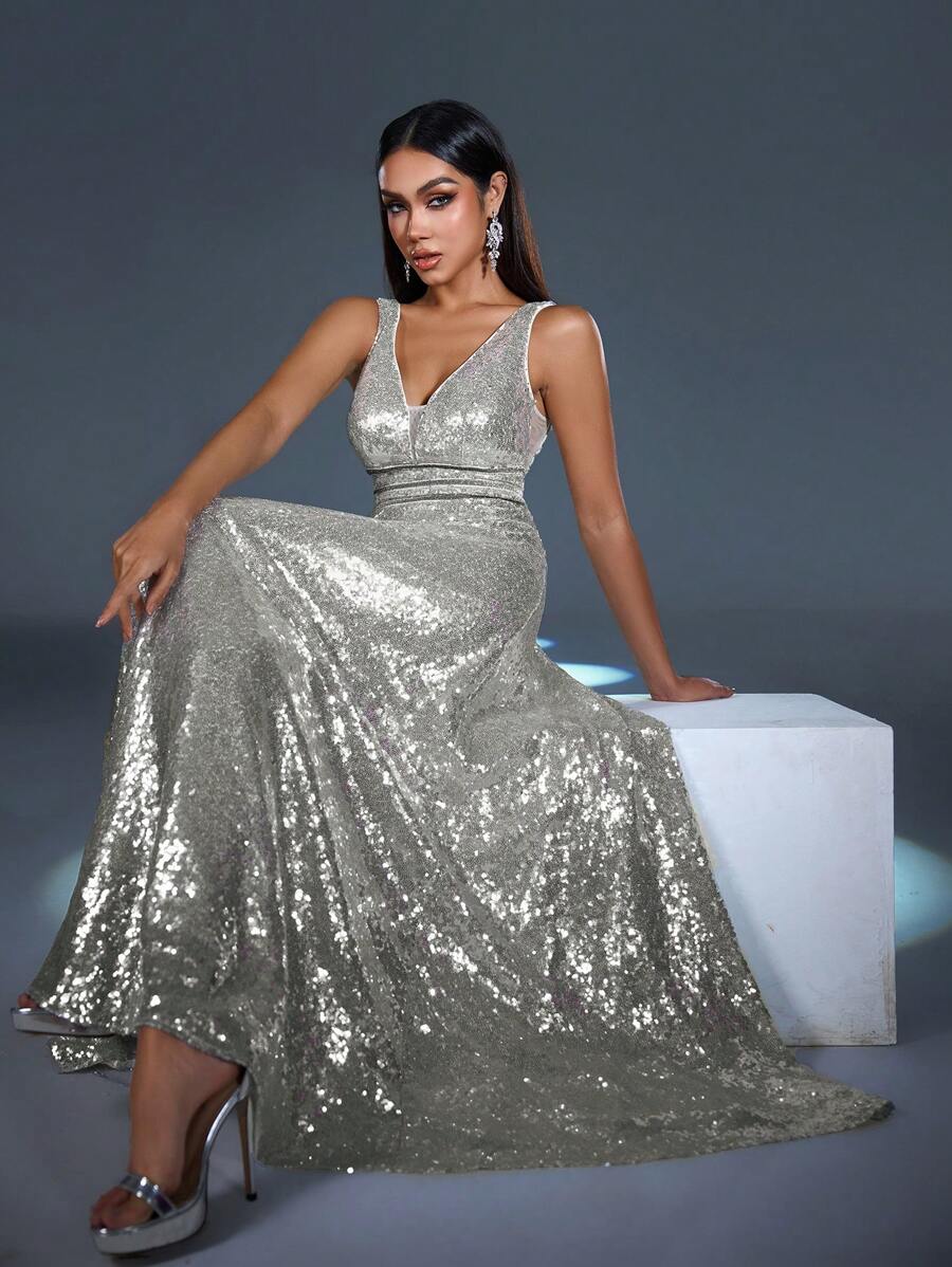 Faeriesty Fashionable Party Deep V-Neck Backless Sequin Dress - Silver - View 1