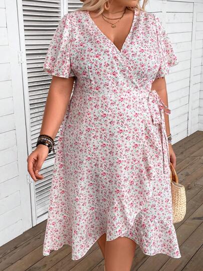 SHEIN CURVE+ Summer Plus Size Women Random Printed V-Neck Dress