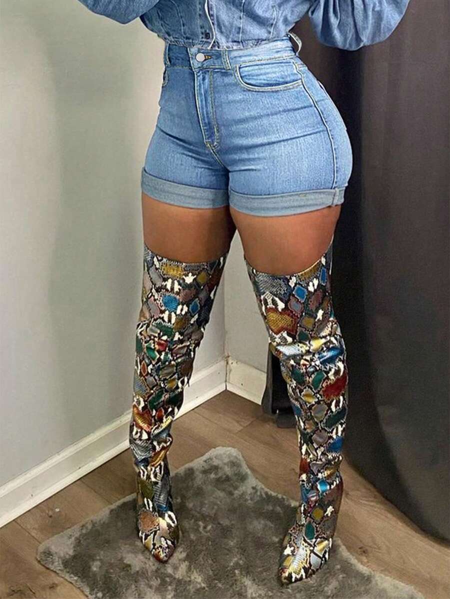 Women's Solid Color Rolled Edge All-Match Versatile Short Jeans With Pockets And Buttons - Rửa trung bình - Xem 1