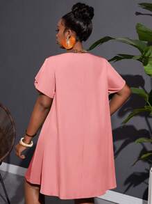 Slaydiva 加大假日休闲无弹性梭织纯色宽松绿色 A 字扭结女式加大码连衣裙