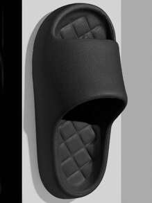 حذاء منزلي جديد للرجال مصنوع من مادة EVA ذات نعل سميك ناعم أبيض اللون، مزود بأربطة متقاطعة، صامت وغير انزلاقي وقابل للتنفس [يُنصح بطلب مقاس أكبر لمزيد من الراحة]