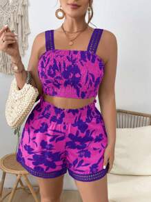 Flirla 大尺碼花卉印花露背上衣和短褲套裝，適用於度假和休閒，緊身合身