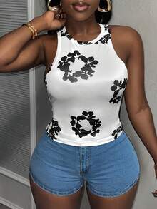 Slaydiva Women Leisure Street Flower Printed Tank Top - Black and White - View 7