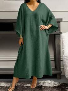 SHEIN Clasi Vestido maxi de verano elegante de unicolor con cuello en V para mujer de talla grande - Verde Oscuro - Ver 1