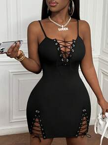 Slaydiva 街頭風格絲帶肩帶打結肋身迷你連身裙，綁定面料 - 黑色 - 查看 1