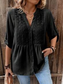 Linhara CURVE Camisa casual de vacaciones con cuello en V, manga corta, botones y diseño de encaje disolvible en agua, en talla grande - Negro - Ver 5