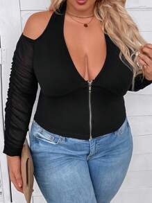 SHEIN CURVE+ 大尺碼女士夏季純色拉鍊半扣開肩長袖修身短上衣 - 黑色 - 查看 1
