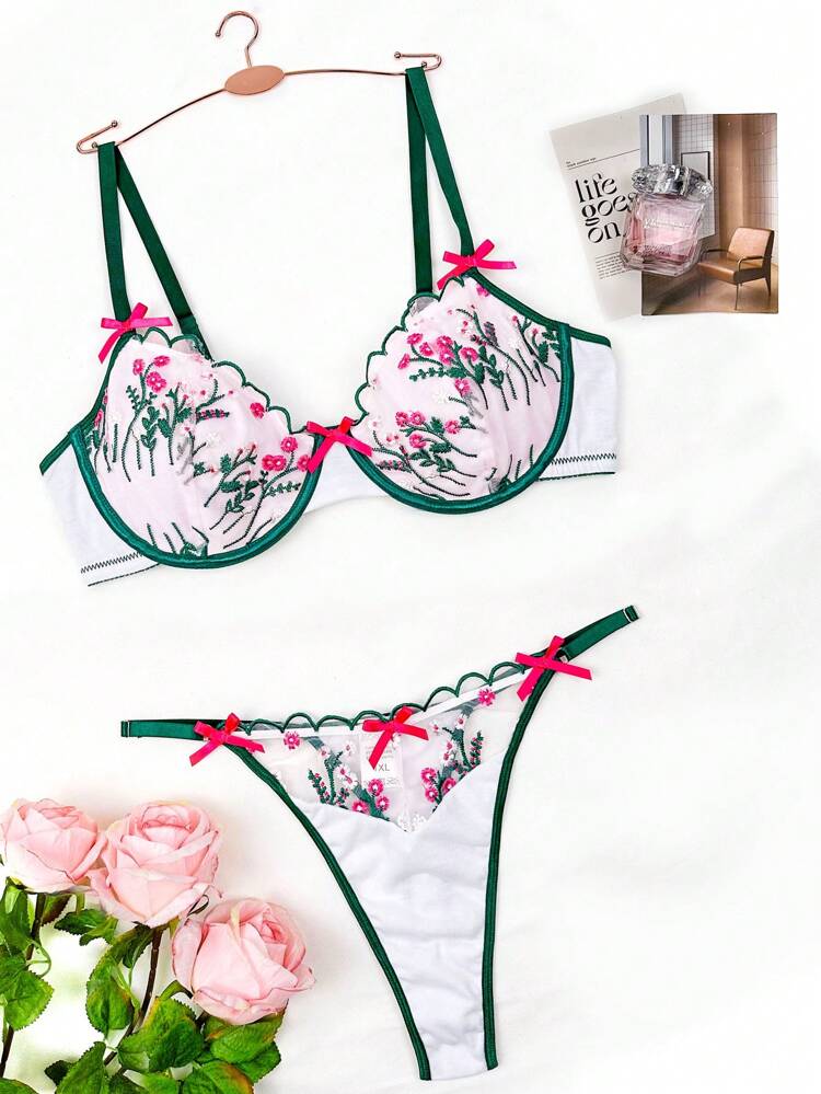 2pcs Plus Size Underwire Mesh Embroidery Bra & Panty Lingerie Set