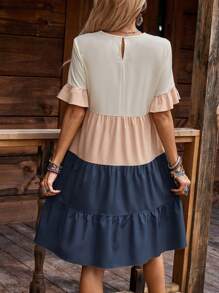 SHEIN LUNE Holiday Leisure Color-Blocking Ruffle Sleeve Dress