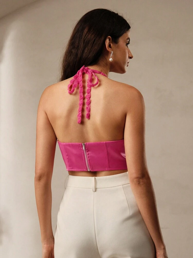 Wykwintny krótki top 3D z kwiatowym wzorem i dekoltem typu halter dla kobiet