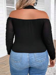 SHEIN CURVE+ 大尺碼女士夏季純色拉鍊半扣開肩長袖修身短上衣 - 黑色 - 查看 2