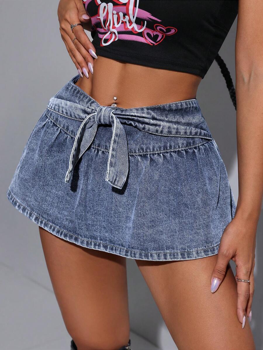 SHEIN ICON Mini Saia Denim de Verão com Laço - Lavagem Média - Visão 1