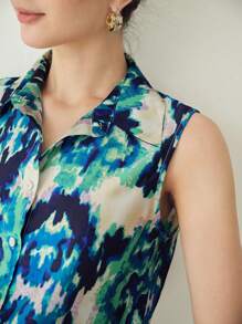 MOTF PREMIUM เสื้อเชิ้ตแขนกุดพิมพ์ลายทั้งตัว - สีม่วง - ดู 3