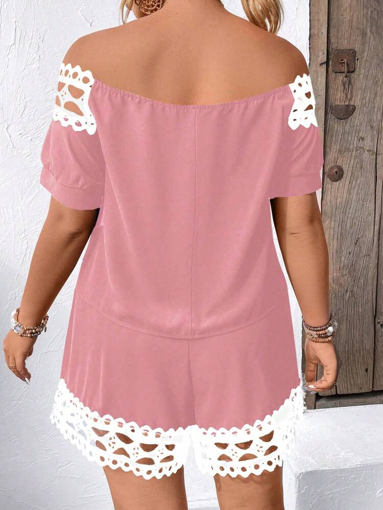 Plus Size Holiday Casual Color-Block Contrast Lace Off-Shoulder Top And Shorts Set