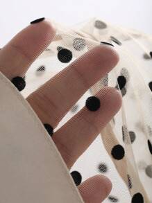 DAZY 波尔卡圆点网眼撞色短袖衬衫，彼得潘领，前襟纽扣，女式，褶边透视 - 杏色 - 查看 10