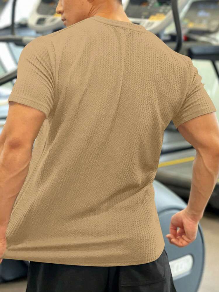 Boyfriend Style Men's Simple Solid Color Short-Sleeved Sports T-Shirt