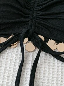 Soleia Top de bandeau noir pour femmes de style boho avec cordon de serrage, pompon, embellissement de pièces de monnaie et design d'insertion, parfait pour le festival de musique - Noir - Voir 4