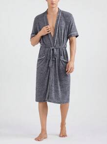 Men Solid Color Simple Style Bathrobe For Daily Wear