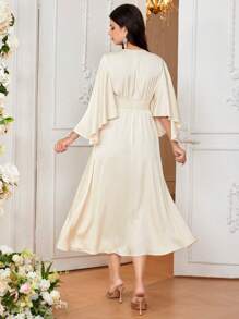 Loomaby 孕妇优雅青春圆领喇叭袖长款修身孕妇连衣裙