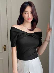 DAZY Women's Summer Solid Color Off Shoulder Twist Short Sleeve T-Shirt For Chest,Crop Tops Women Going Out Tops Women - Black - View 4