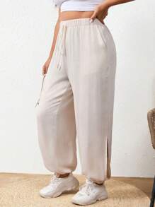SHEIN Frenchy Plus Size Kỳ nghỉ Màu trơn Quần cắt xén thông thường có viền xẻ - Màu be - Xem 3