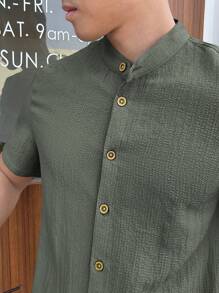 Manfinity BRENVOR Men's Solid Color Single-Breasted Short-Sleeved Woven Casual Shirt, Summer, Couple Things