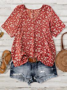 SHEIN LUNE Große Größen Boho Frauen Sommer Urlaub lose Blumen bedrucktes Hemd mit Ausschnitt und Kurzarm, Peplum Oberteil für Neujahr - Rot - Übersicht 1