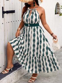 Breezaya 大尺碼系帶無袖假日連衣裙，隨機圖案印花設計