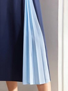 MOTF PREMIUM 兩色波浪摺裥洋裝