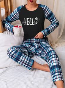 RueChic Set PJ cu imprimeu în carouri și litere