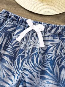 SHEIN Young Boy Casual Fashion Cute Leaf Print Holiday Leisure Beach Seaside Mix And Match Loose Comfortable Blue Baggy Boys Shorts For Vacation And Dailywear - Blue - View 5