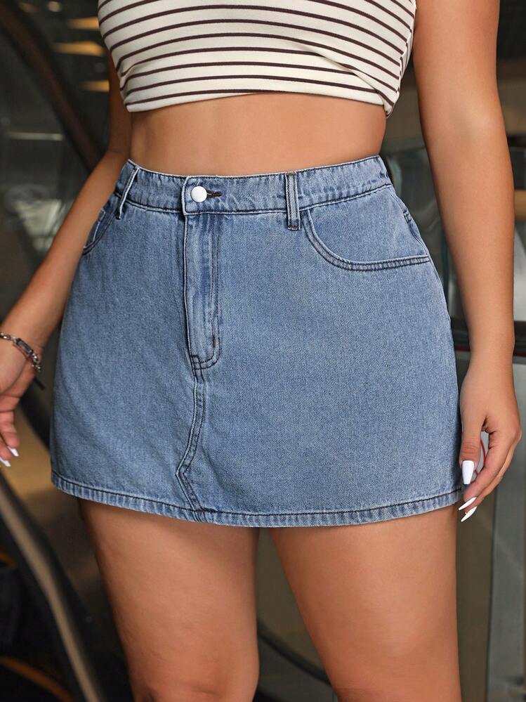 SHEIN ICON Falda de mezclilla de talla grande de unicolor, con abertura, botones, bolsillos, ideal para el verano - Azul lavado medio - Añade 6