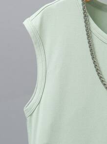 SHEIN Conjunto de chaleco deportivo sin mangas y pantalones cortos con cuello redondo y lindo estampado para niños en verano