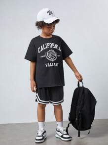 SHEIN Tween Boy Knitted Solid Color Letter Print Drop Shoulder T-Shirt With Patchwork Contrast Belt Shorts, Casual 2pcs/Set - Black - View 5