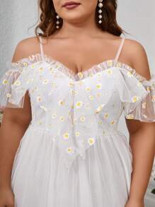 SHEIN Belle Exaggerated Ruffle Off-Shoulder Romantic Elegant Plus-Size Evening Dress (Heavy Version) Plus Size White Formal Prom Wedding Guest Gown, For Graduation, Dinner - White - View 5