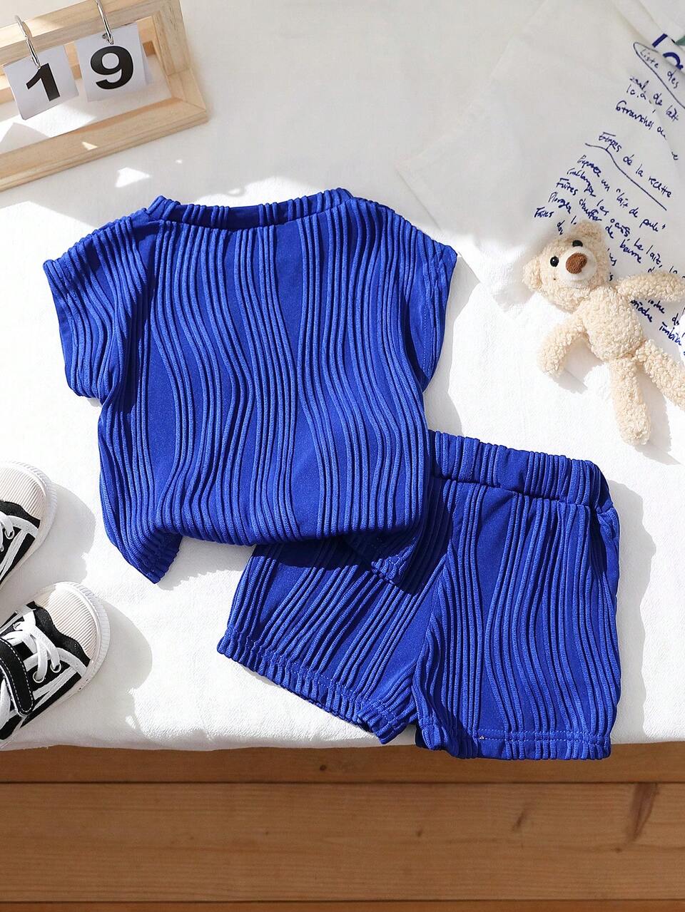 2pcs Fashionable Texture Fabric Letter Embroidery Sleeveless Top And Shorts Set For Baby Boys, Summer