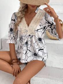 Breezaya Floral Print Contrast Lace V-Neck Blouse